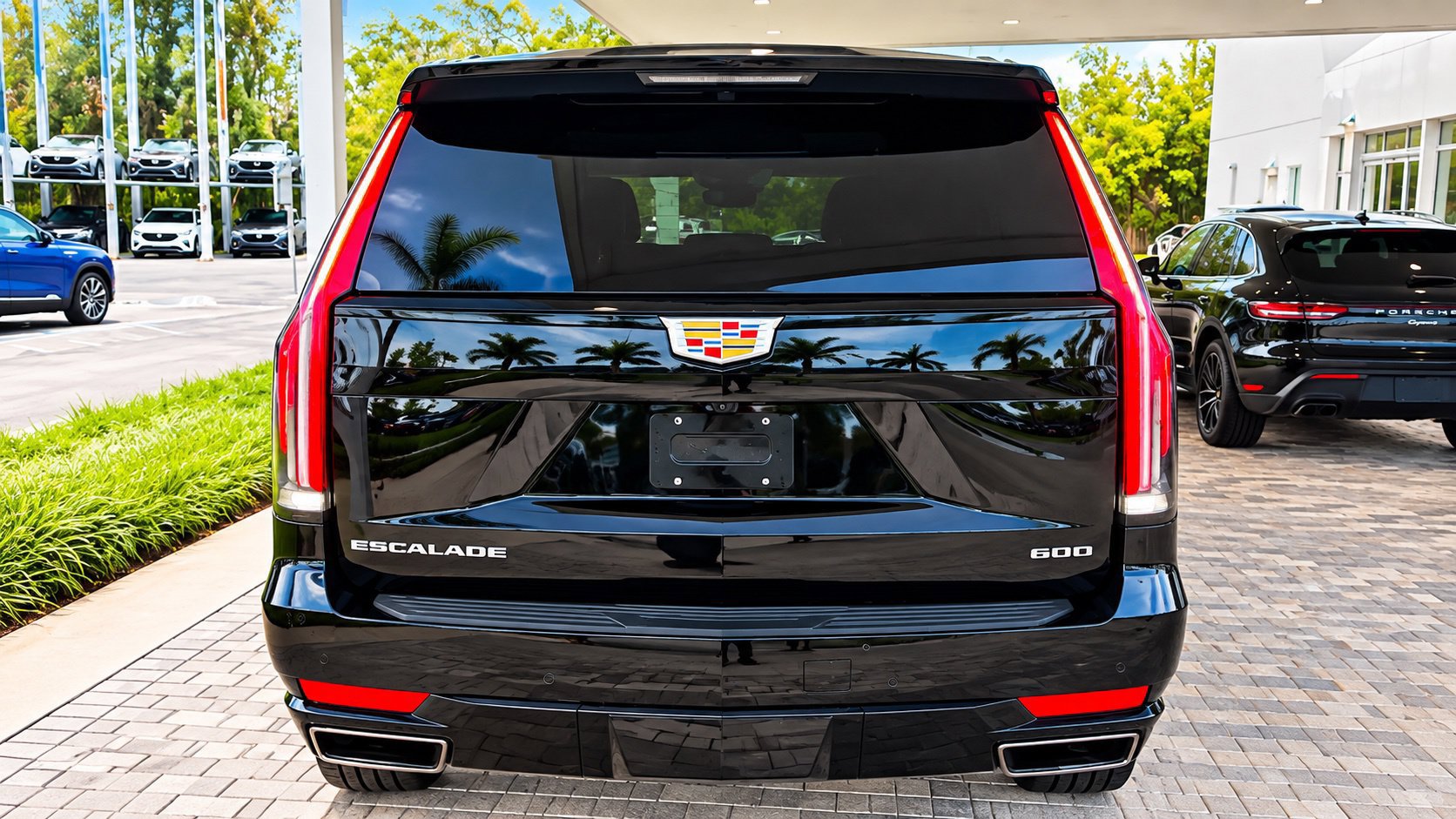 Certified 2023 Cadillac Escalade ESV Sport RWD image 5