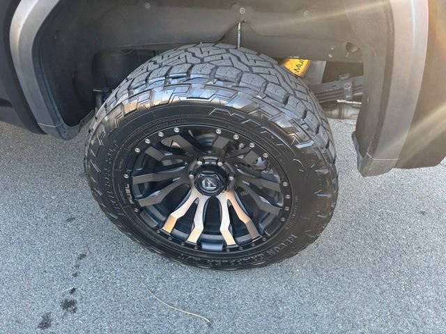 Used 2024 GMC Sierra 1500 AT4X image 43