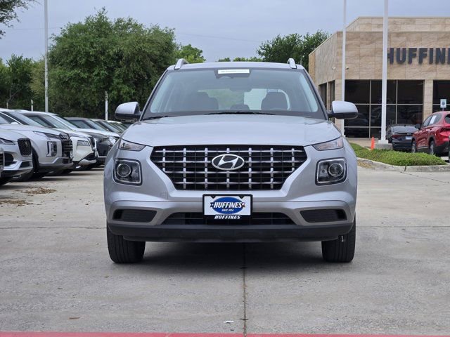 Certified 2025 Hyundai Venue SEL FWD image 2