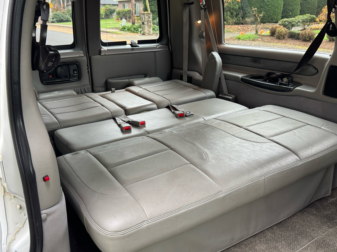 Used 2008 Chevrolet Express 1500 AWD w/ Preferred Equipment Group image 36