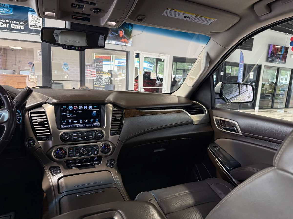 Used 2019 GMC Yukon Denali w/ Open Road Package AWD/4WD image 24