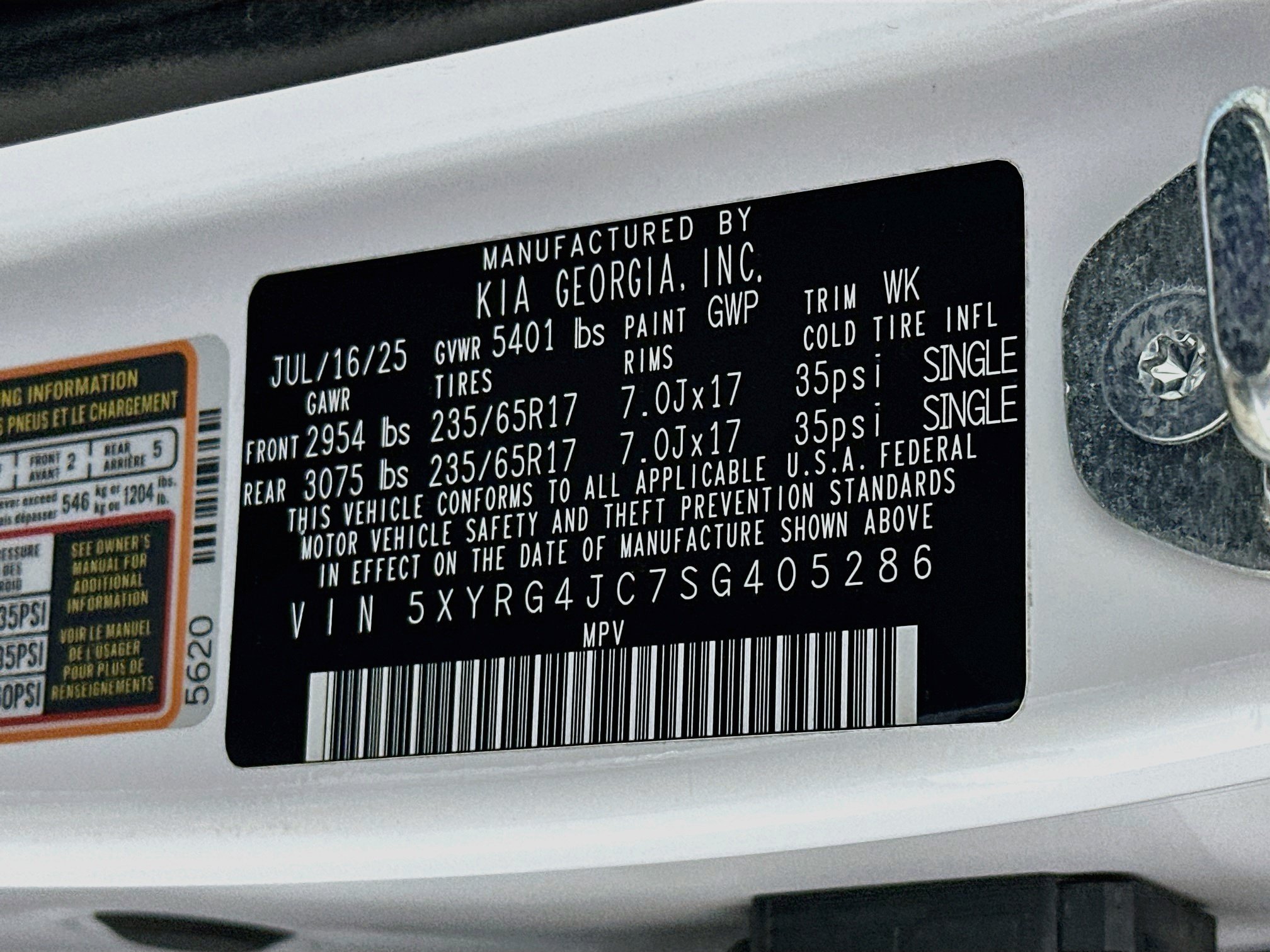 Used 2025 Kia Sorento LX FWD image 12