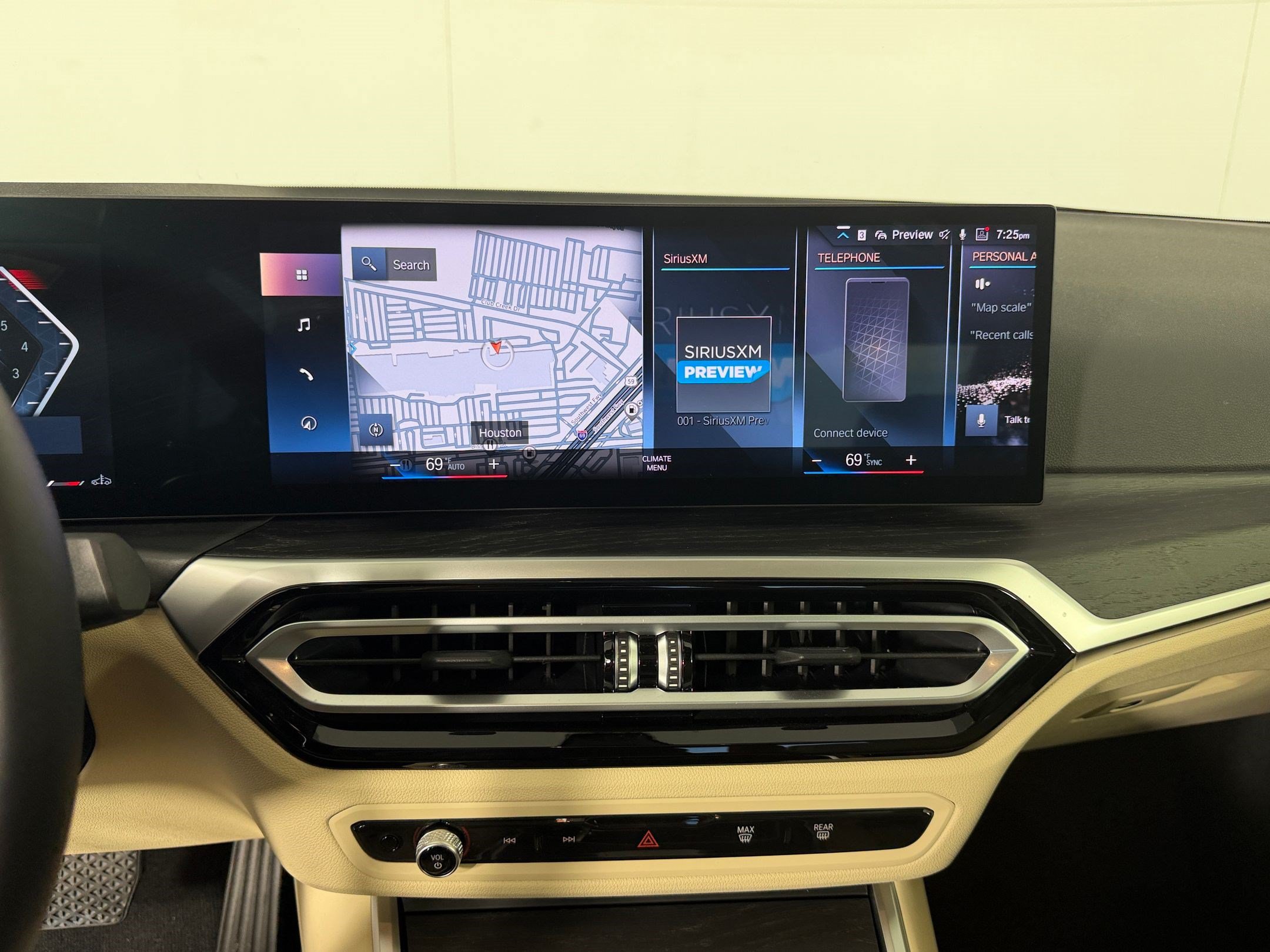 Certified 2023 BMW 330i Sedan w/ Parking Assistance Package RWD image 22
