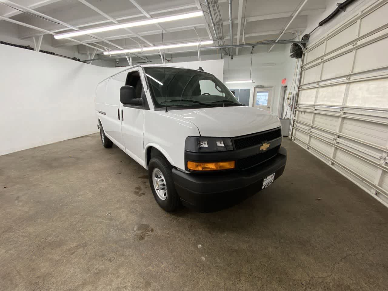 Used 2025 Chevrolet Express 2500 Extended w/ Driver Convenience Package RWD image 8
