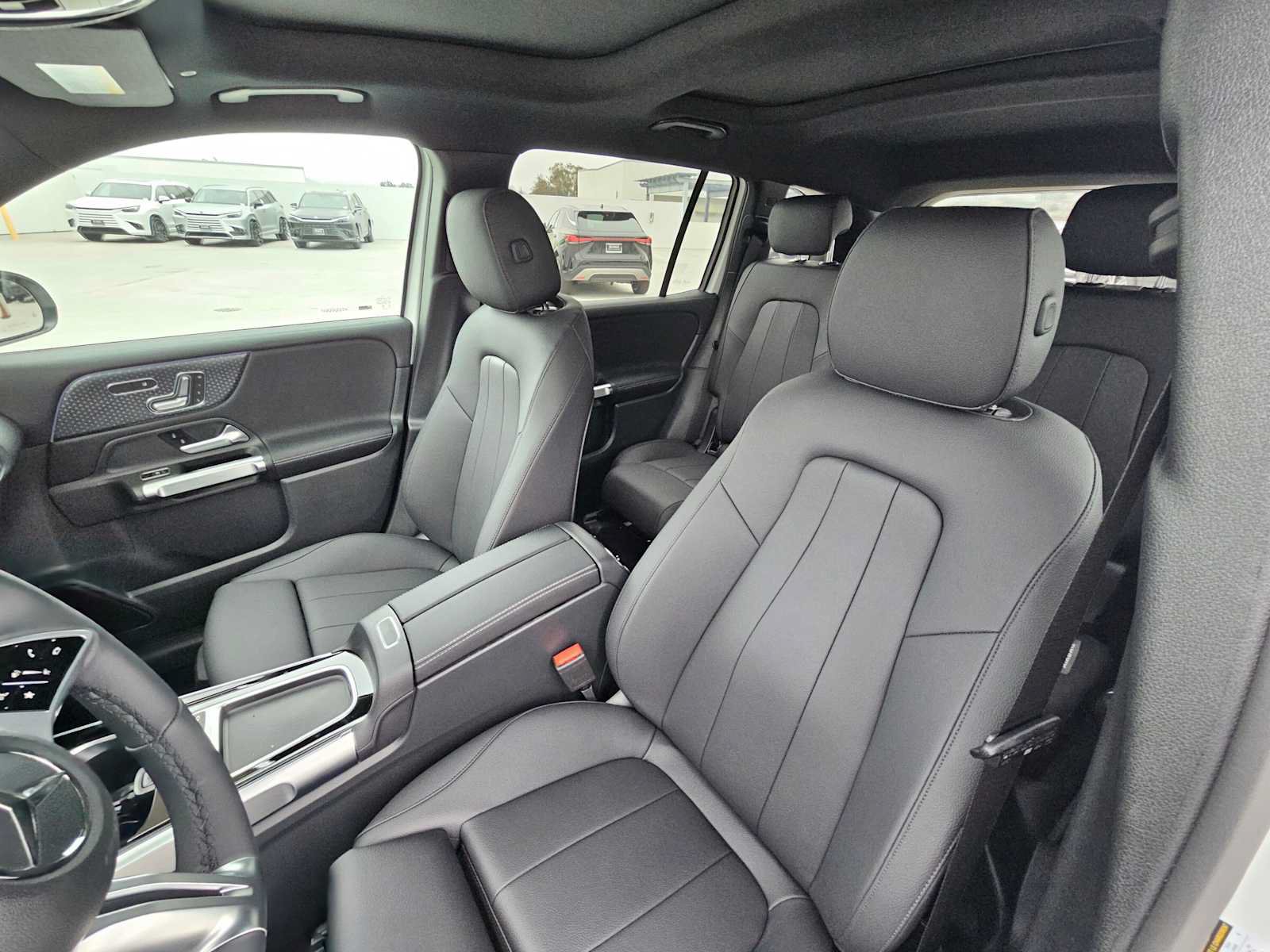 New 2026 Mercedes-Benz GLB 250 image 21