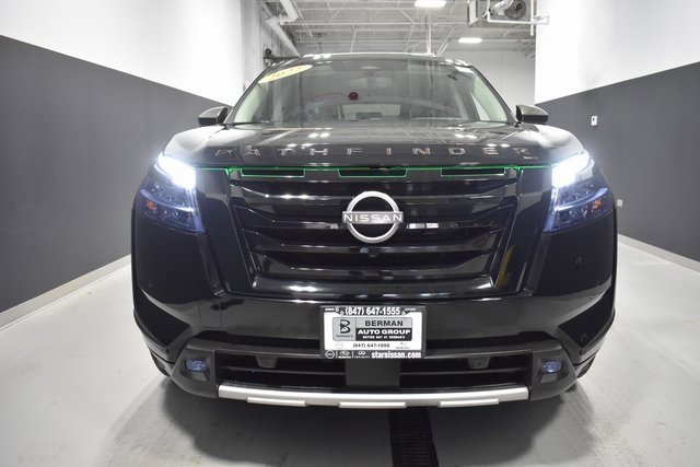 Used 2022 Nissan Pathfinder SL w/ Lighting Package (N92) image 6