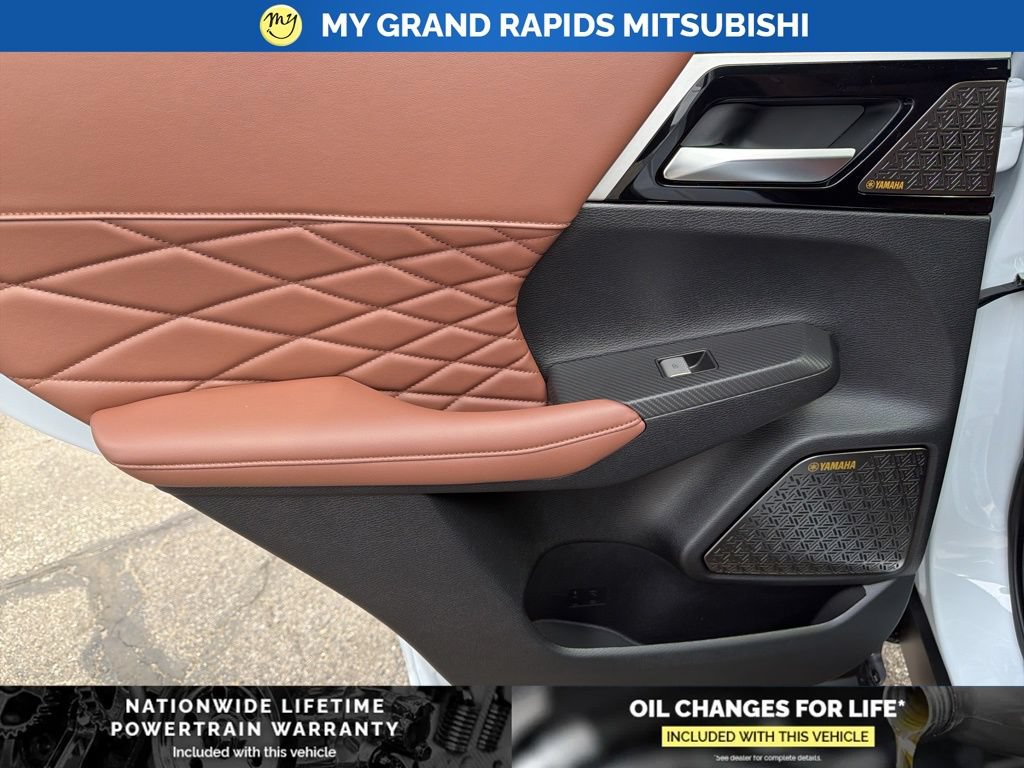 New 2026 Mitsubishi Outlander SEL AWD/4WD image 24
