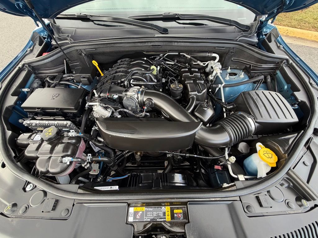 Certified 2025 Dodge Durango GT image 16