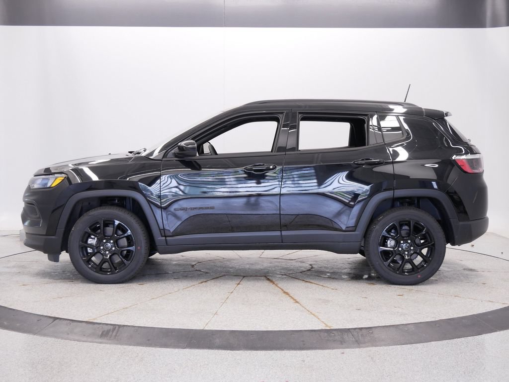 New 2026 Jeep Compass Latitude AWD/4WD image 2