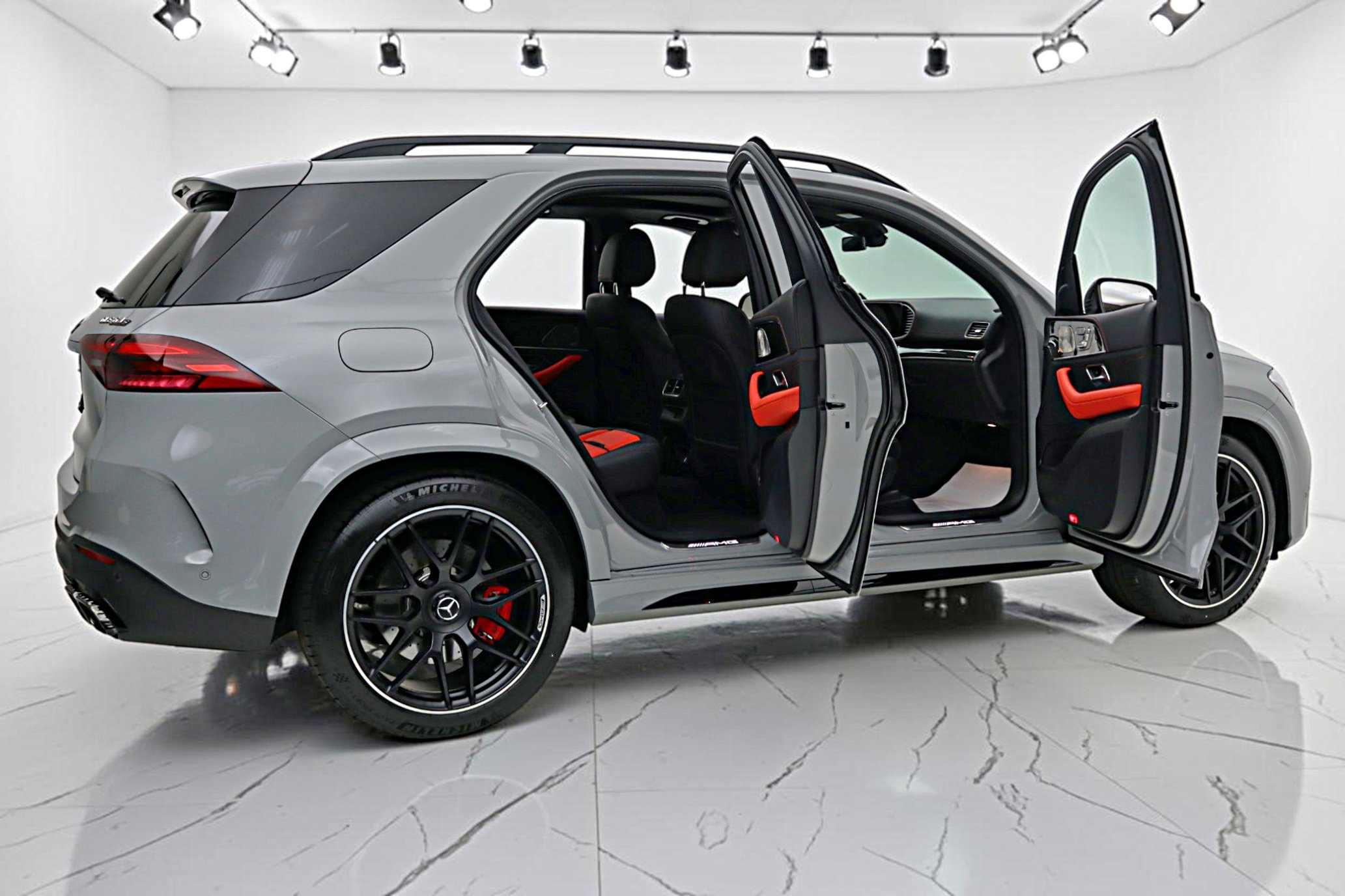 Used 2025 Mercedes-Benz GLE 63 AMG S image 12