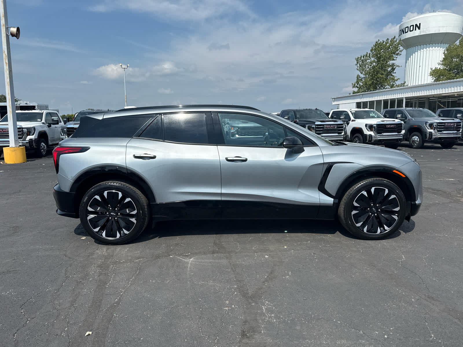 Certified 2024 Chevrolet Blazer EV RS AWD/4WD image 6
