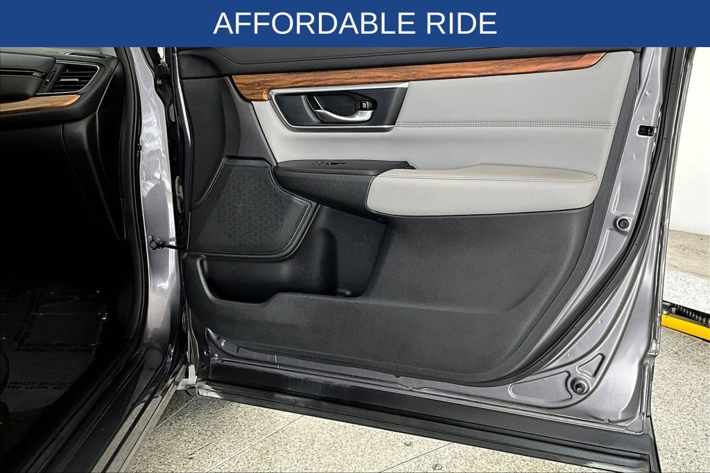Used 2019 Honda CR-V Touring image 26