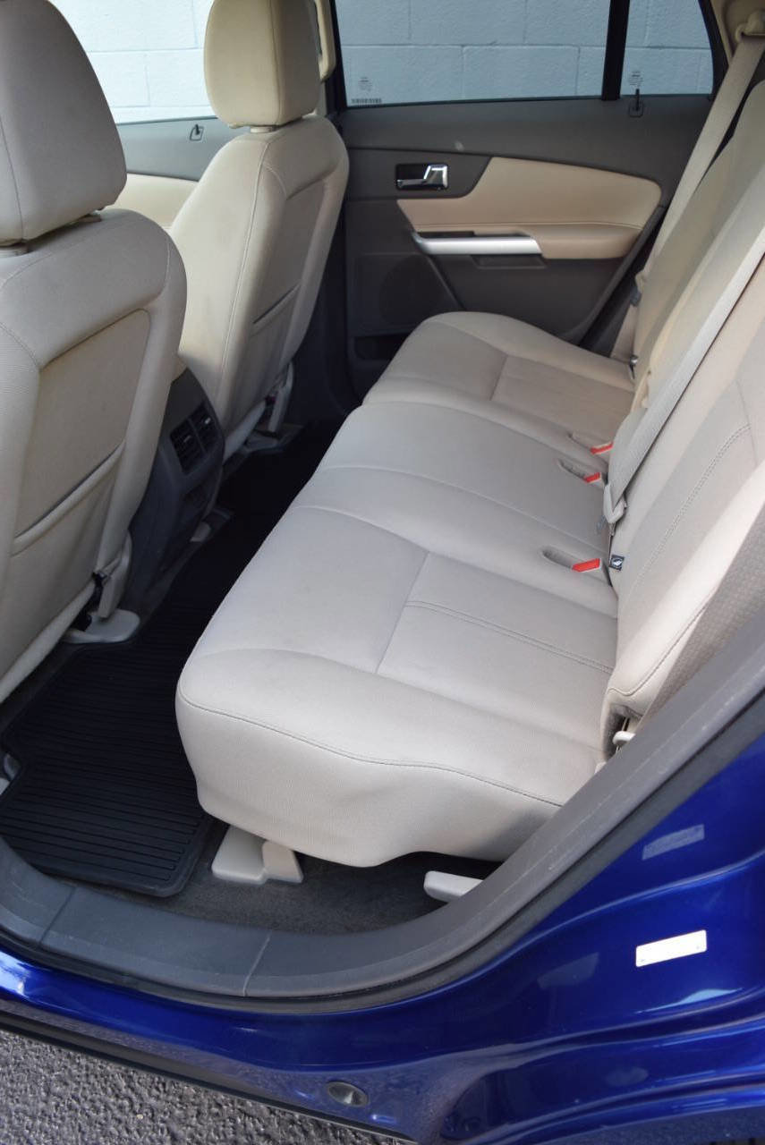 Used 2013 Ford Edge SE image 33