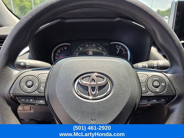 Used 2025 Toyota RAV4 XLE FWD image 23