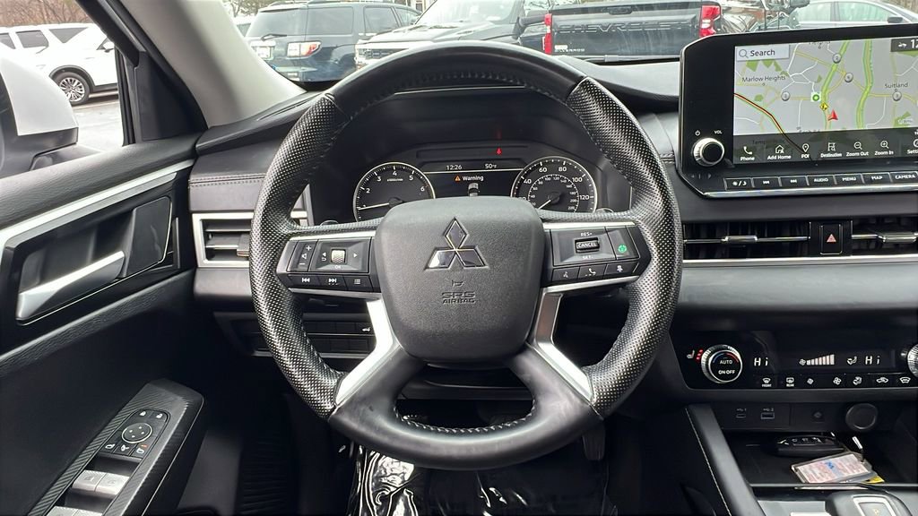 Used 2024 Mitsubishi Outlander SE image 27