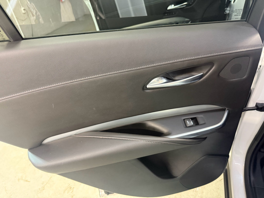 Used 2019 Cadillac XT4 Premium Luxury AWD/4WD image 30