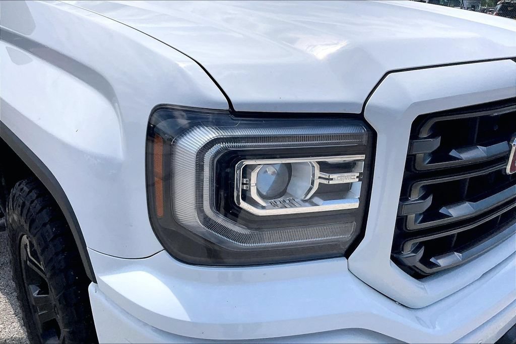Used 2017 GMC Sierra 1500 SLT w/ All Terrain X Package AWD/4WD image 33