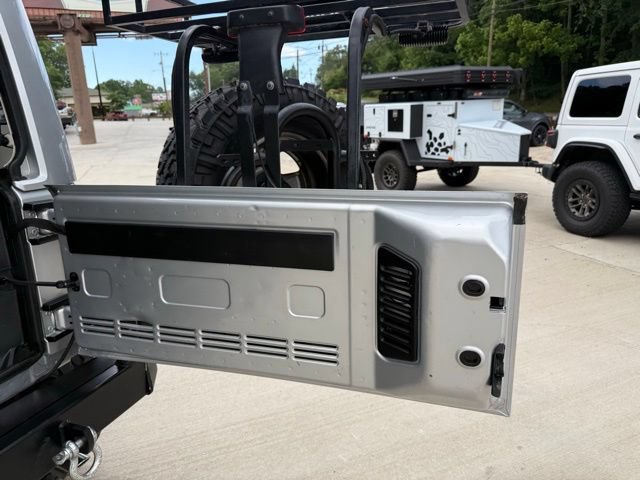 Used 2012 Jeep Wrangler Unlimited Sahara AWD/4WD image 69