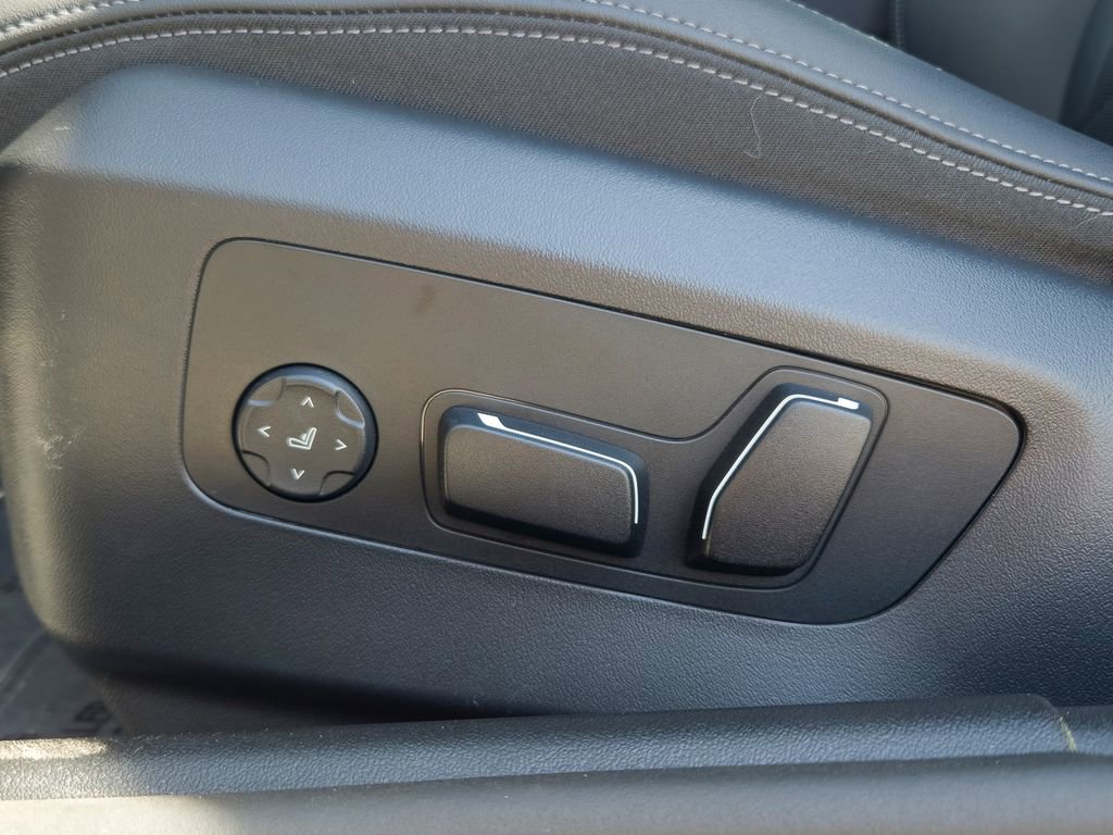 Used 2025 BMW 530i image 18