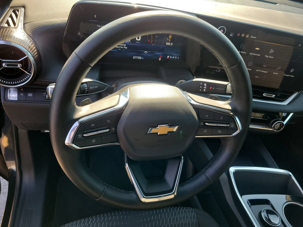 Used 2026 Chevrolet Equinox LT FWD image 24