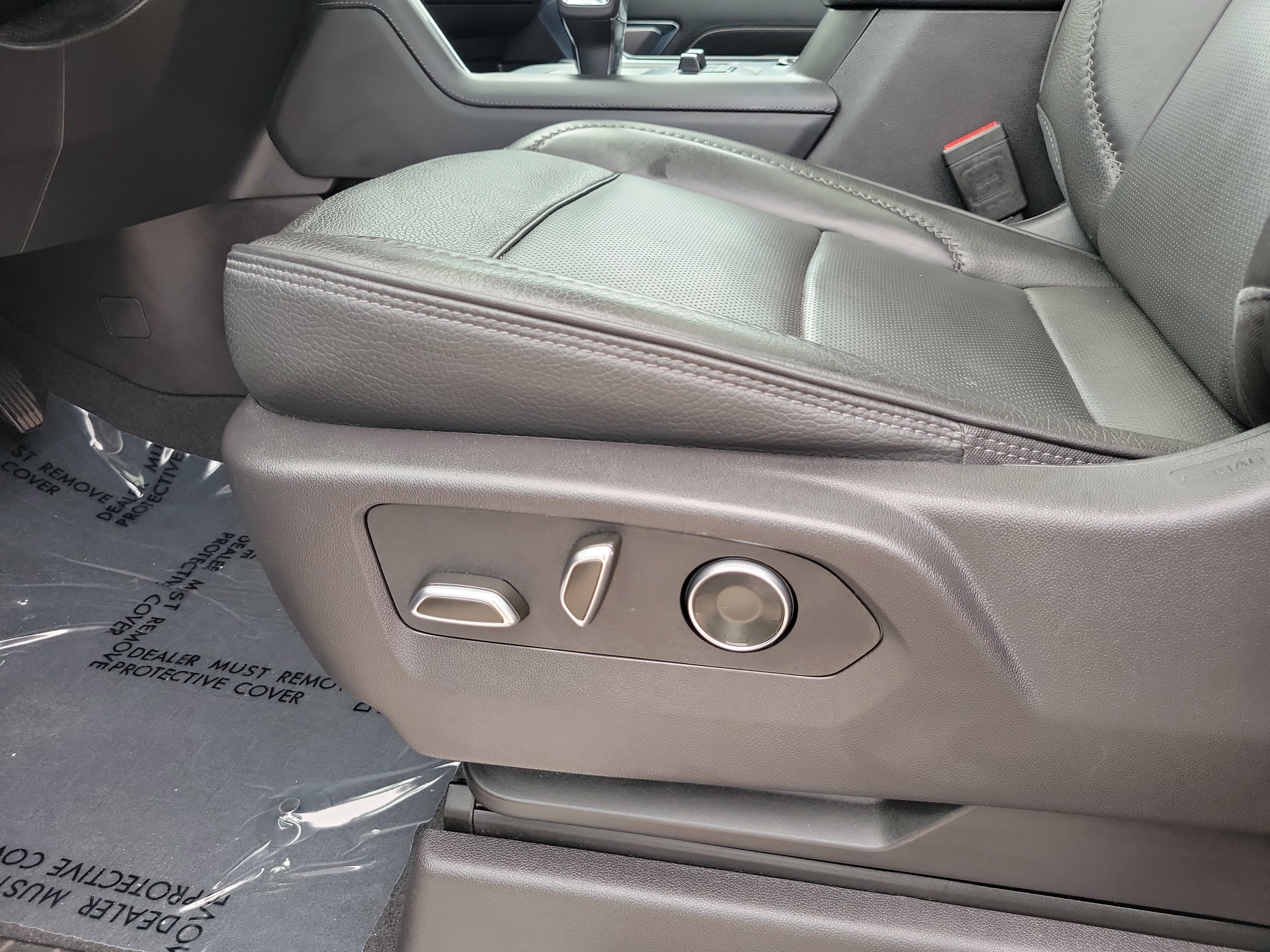Used 2024 GMC Sierra 1500 Denali w/ Denali Reserve Package AWD/4WD image 13