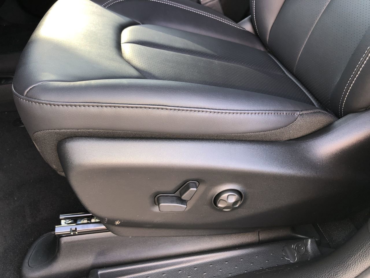 New 2026 Chrysler Pacifica Select image 24