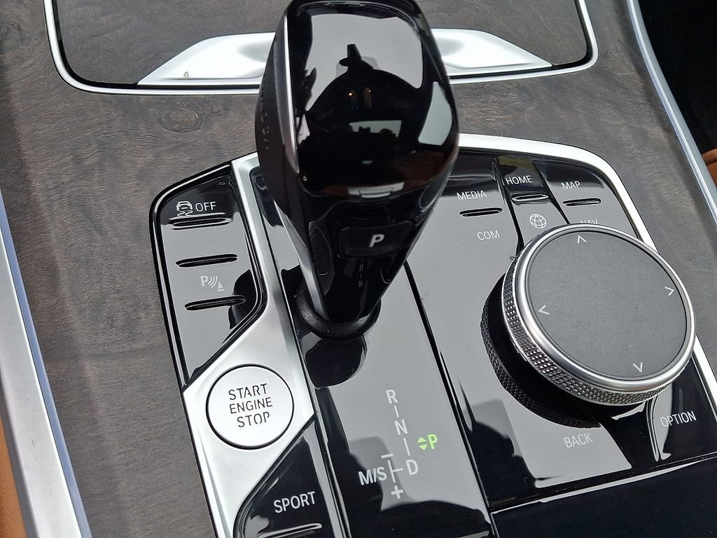 Used 2023 BMW X5 xDrive40i w/ Premium Package image 16