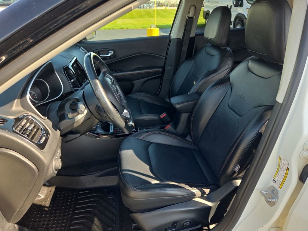 Used 2019 Jeep Compass Limited AWD/4WD image 30