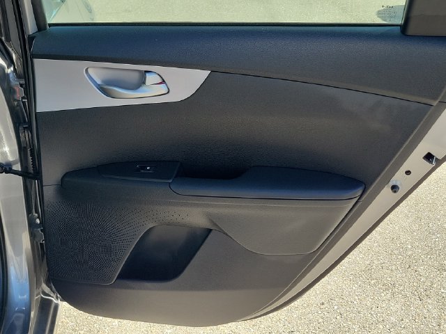 Certified 2024 Kia Forte LXS FWD image 29