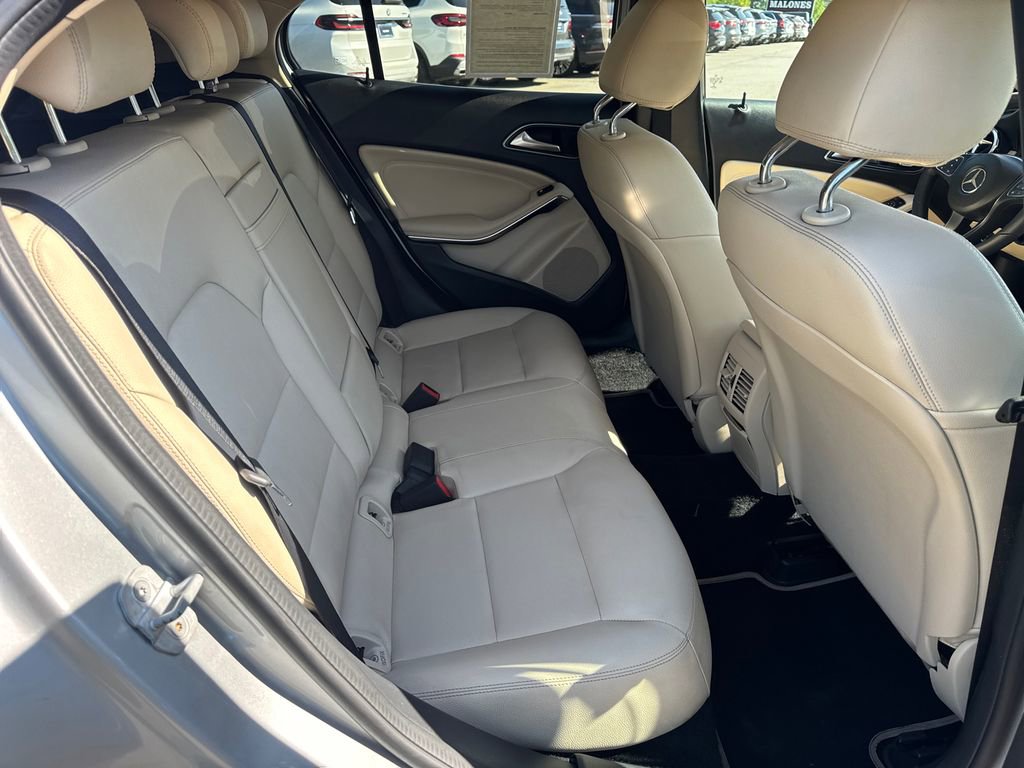 Used 2018 Mercedes-Benz GLA 250 image 15