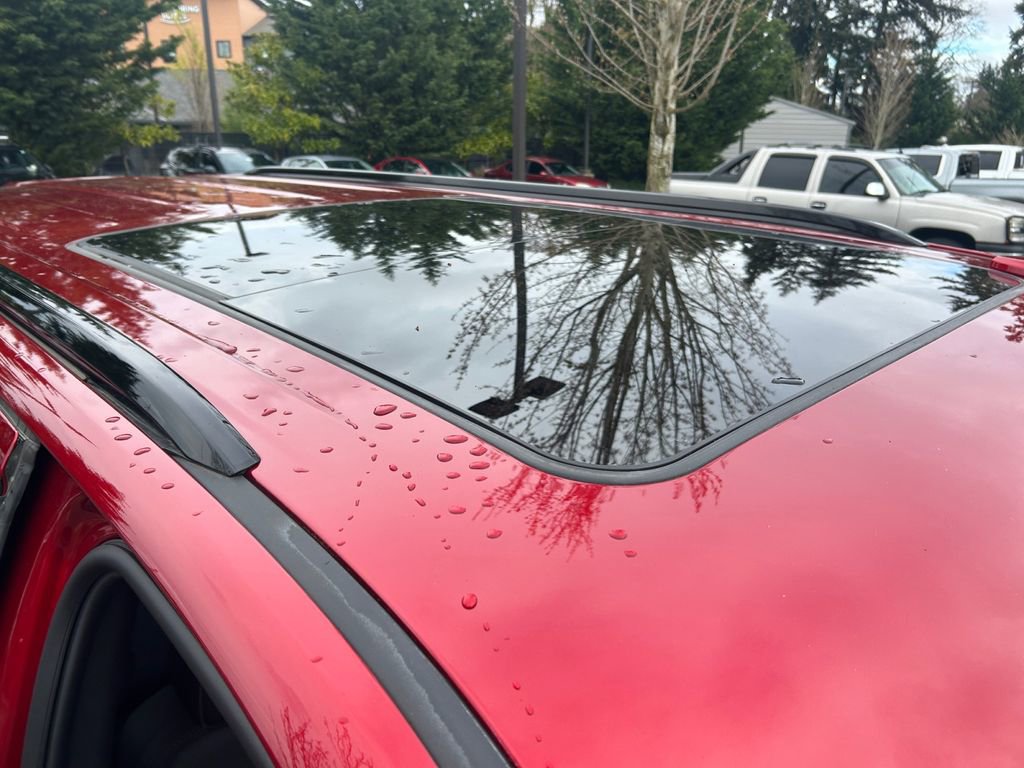 Used 2025 Chevrolet Suburban RST w/ Comfort Package AWD/4WD image 28