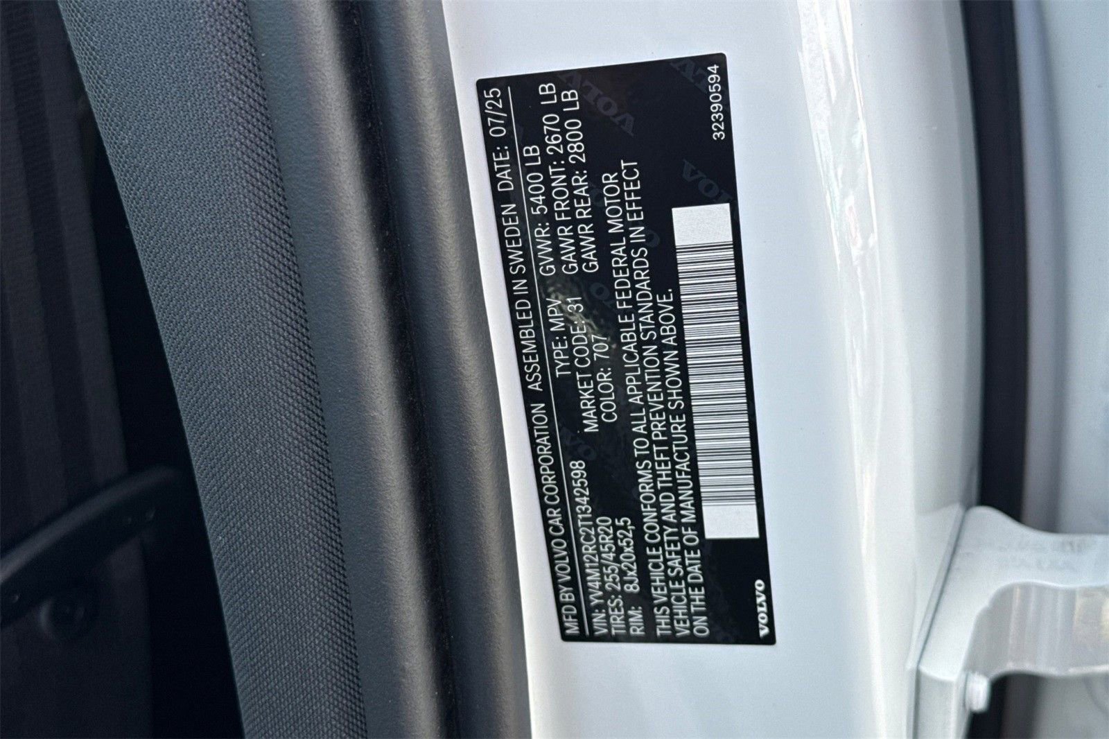 Used 2026 Volvo XC60 B5 Plus w/ Protection Package Premier image 27