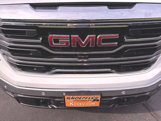 Used 2024 GMC Sierra 1500 SLT w/ SLT Premium Plus Package AWD/4WD image 32