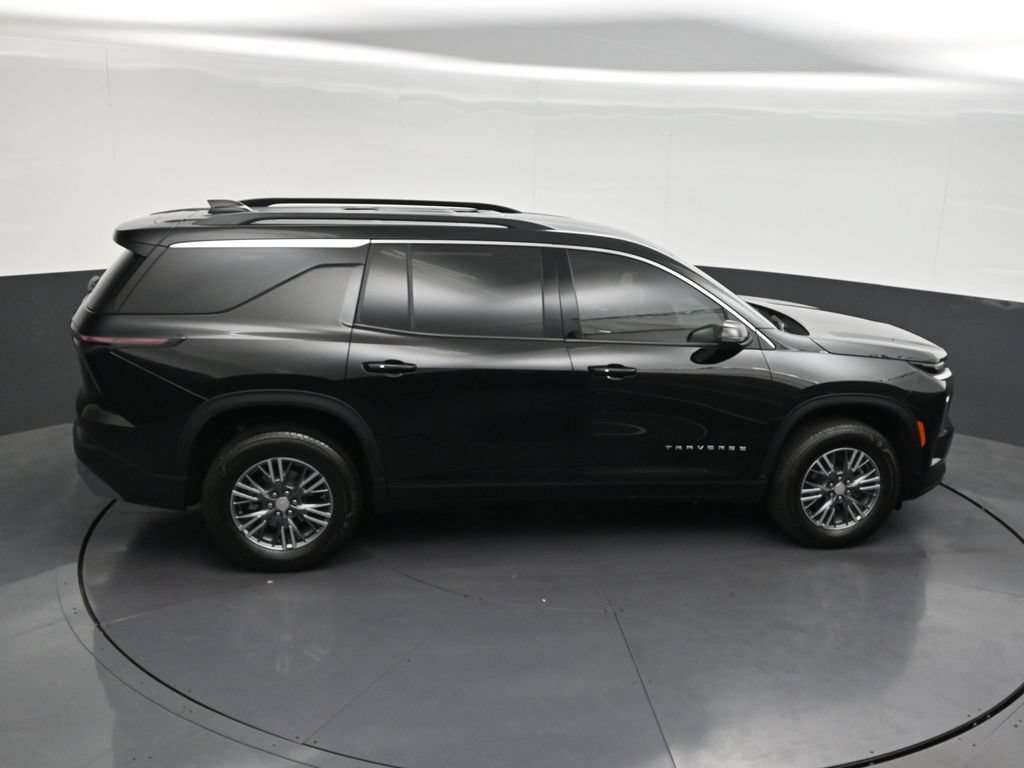 Used 2026 Chevrolet Traverse LT FWD image 26