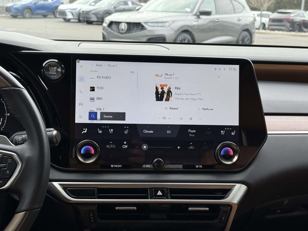 Used 2023 Lexus RX 350 Premium w/ Accessory Package (Z1) image 10