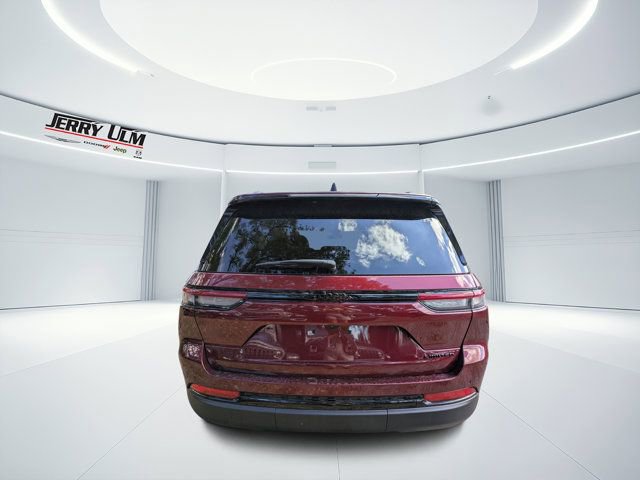 New 2025 Jeep Grand Cherokee Limited w/ Black Appearance Package image 4