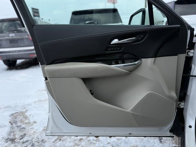 Used 2022 Cadillac XT4 Premium Luxury w/ Sun And Sound Package image 13