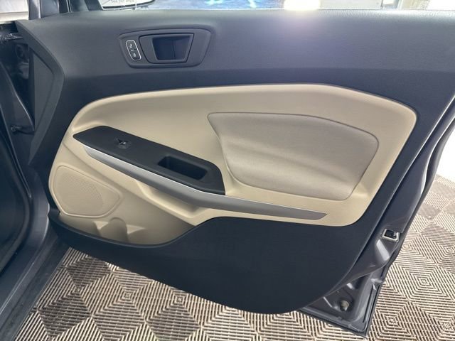 Used 2020 Ford EcoSport S image 30