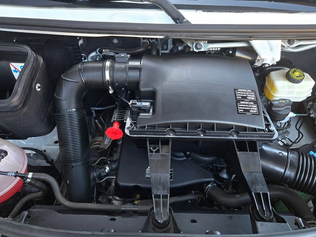 Used 2021 Mercedes-Benz Sprinter 2500 image 26