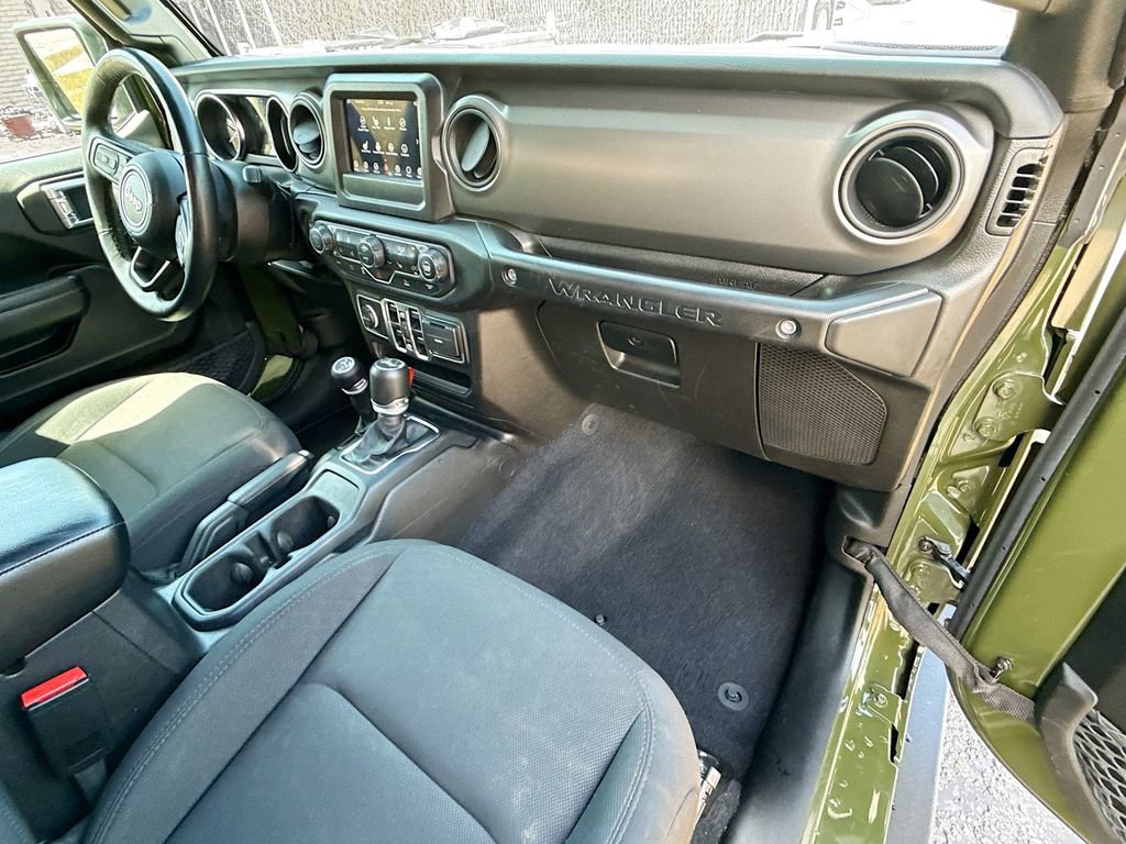 Used 2023 Jeep Wrangler Unlimited w/ Cold Weather Group image 34