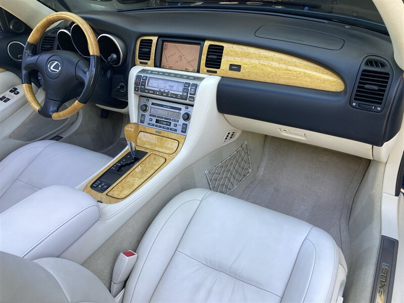 Used 2003 Lexus SC 430 Convertible RWD image 19