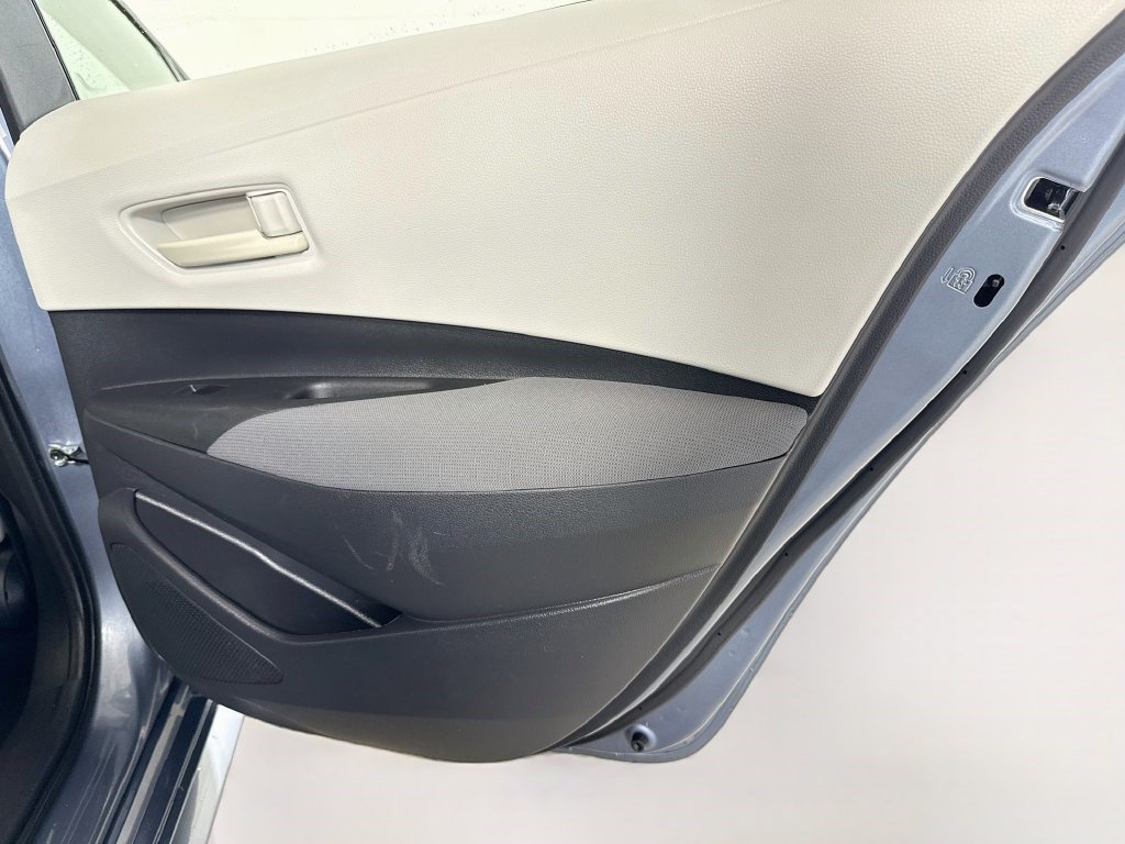 Used 2022 Toyota Corolla LE FWD image 26
