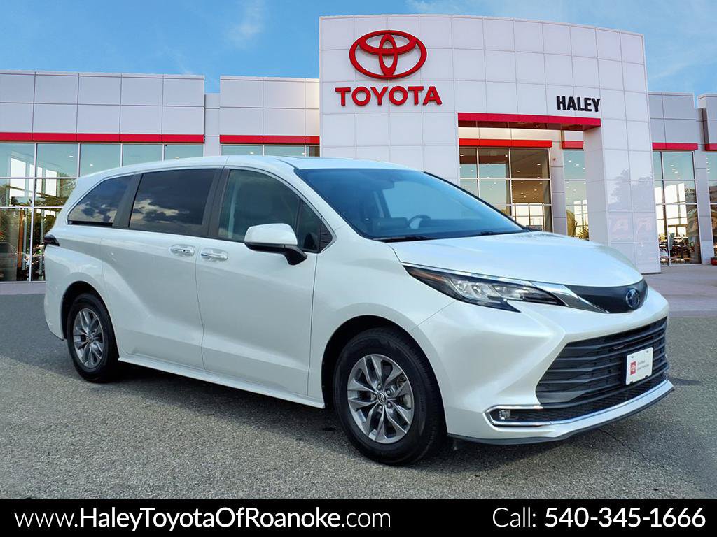 Certified 2023 Toyota Sienna XLE