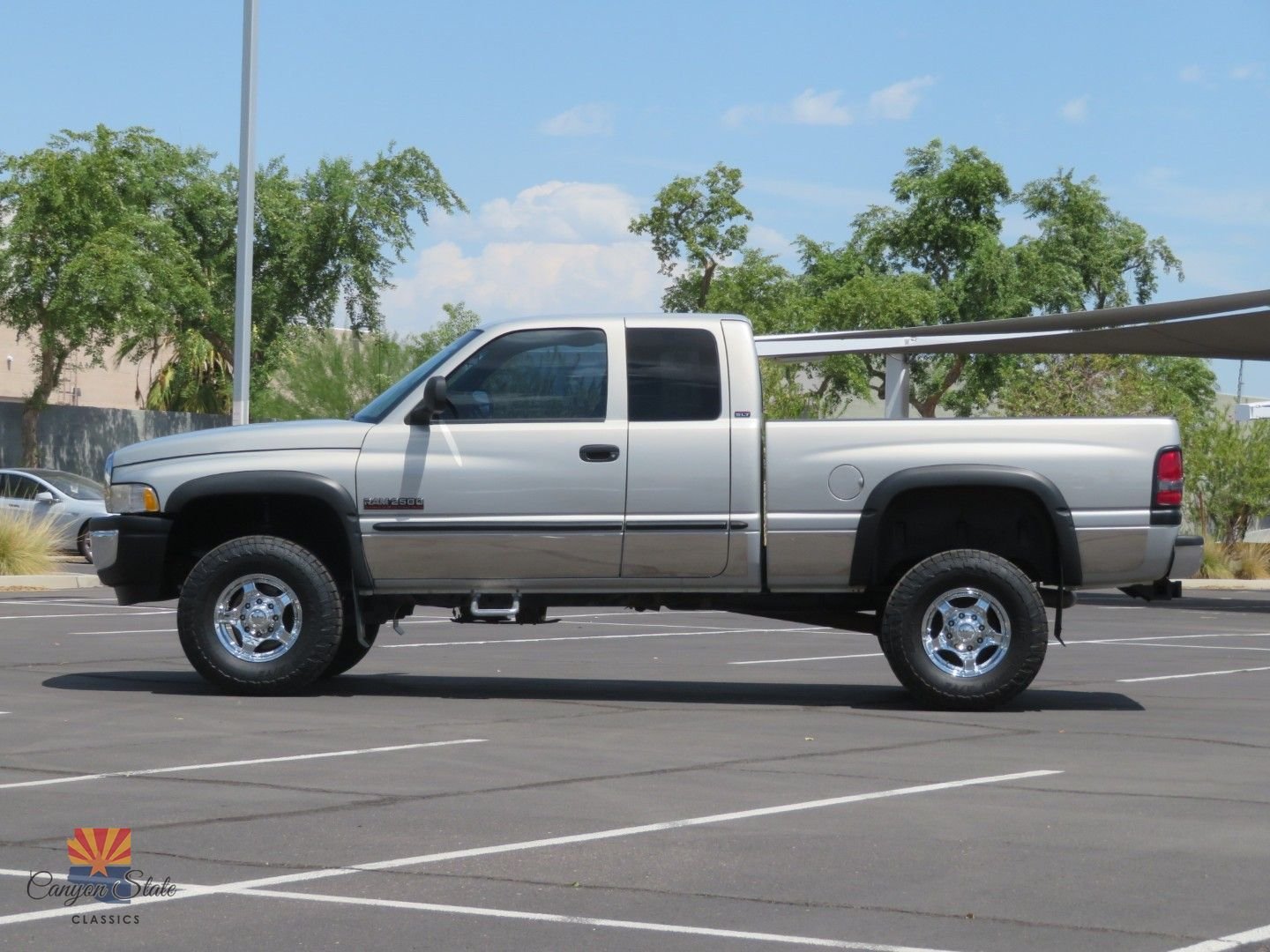 Used 2000 Dodge Ram 2500 Truck 4x4 Quad Cab image 10