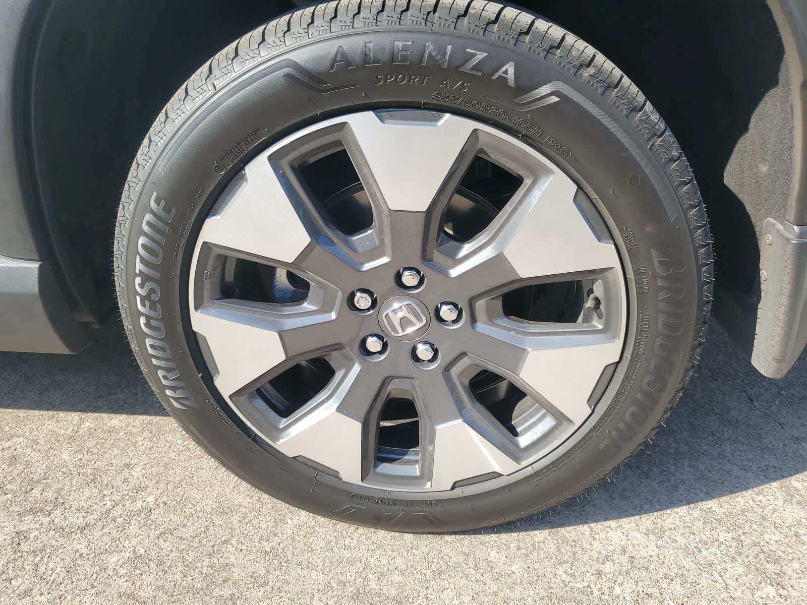 Used 2026 Honda Pilot Elite image 12
