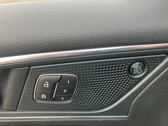 Used 2024 Ford Edge Titanium AWD/4WD image 12