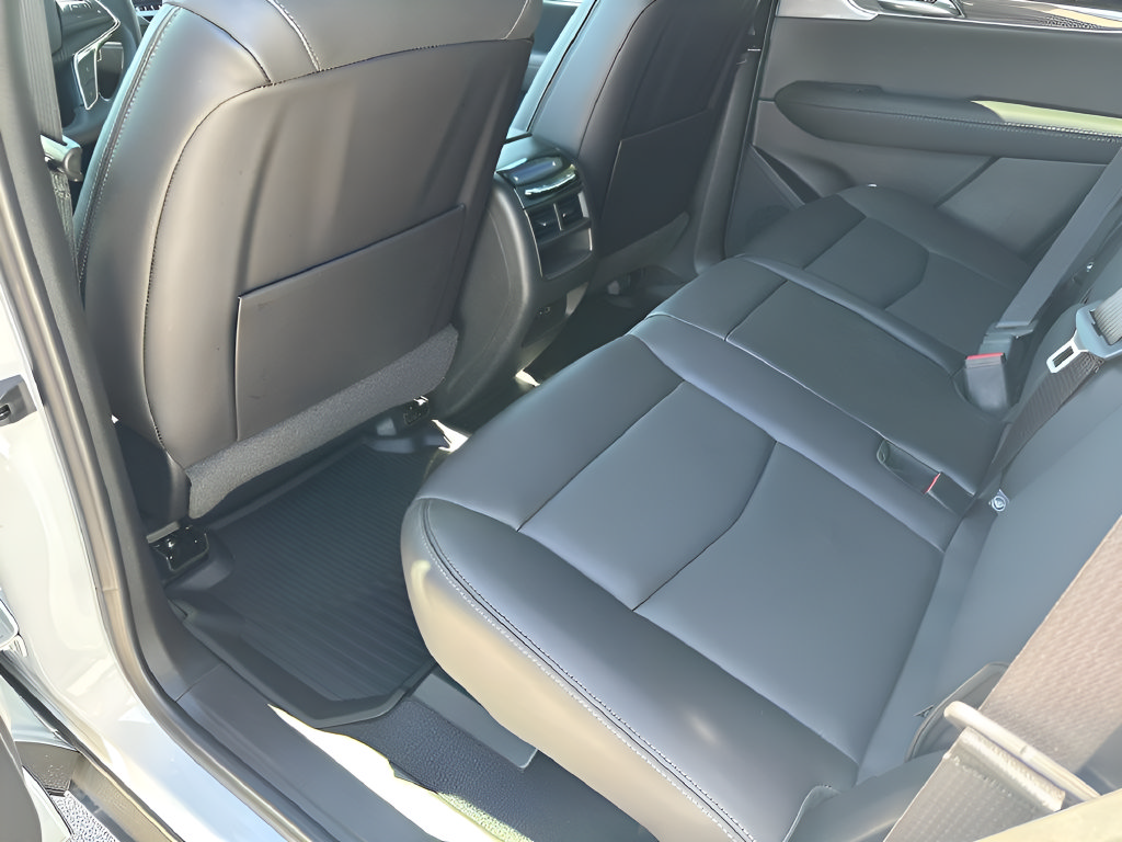 New 2026 Cadillac XT5 Sportv w/ LPO, Onyx Lite Package AWD/4WD image 25