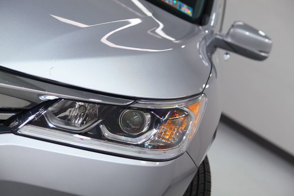 Used 2017 Honda Accord EX-L image 9