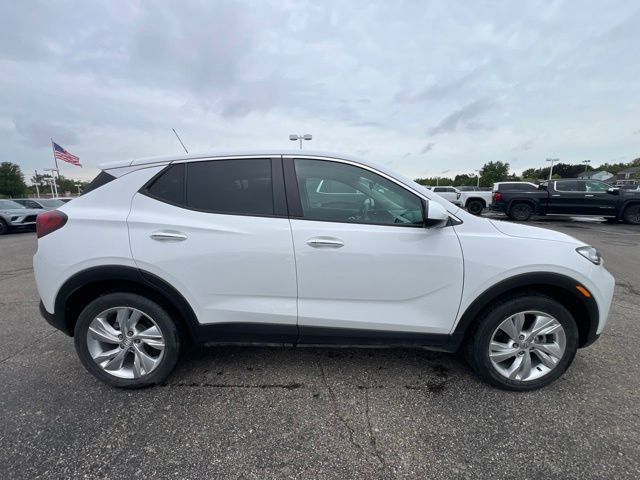 Used 2024 Buick Encore GX Preferred w/ Comfort Package AWD/4WD image 4