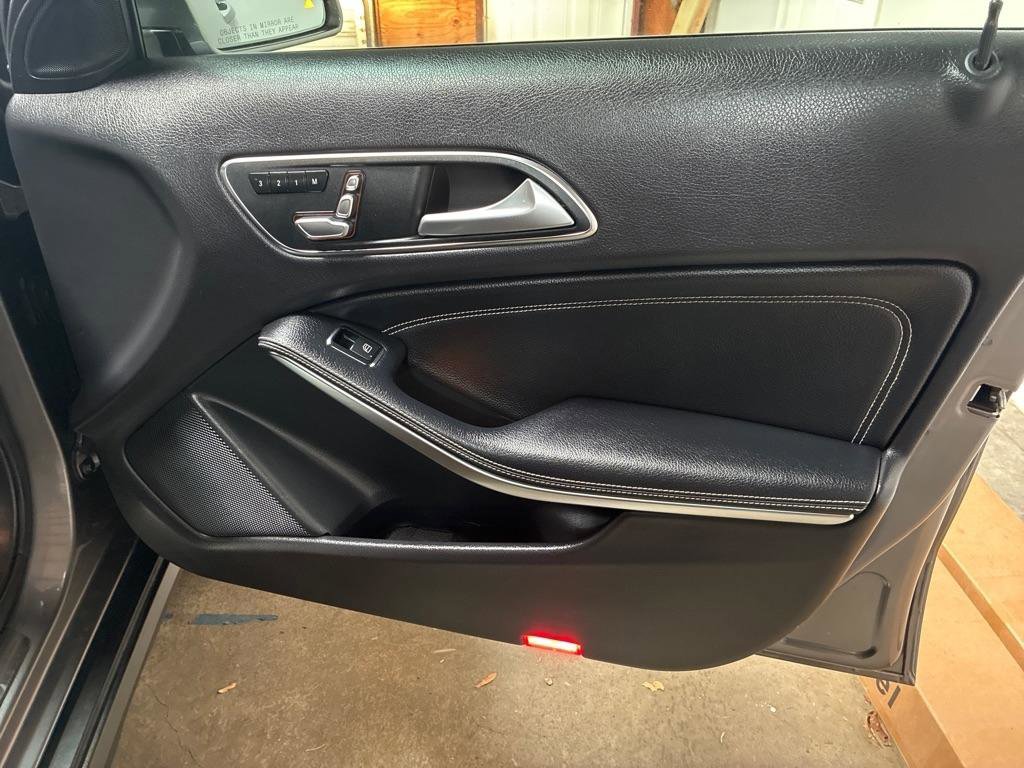 Used 2018 Mercedes-Benz GLA 250 4MATIC image 25